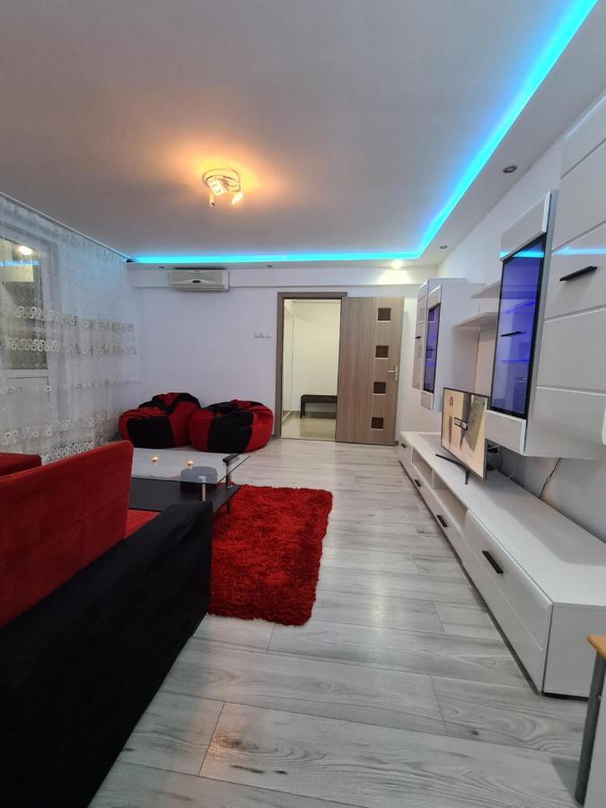Ferienwohnung Apartament Ultra Central 1 Hunedoara Exterior foto