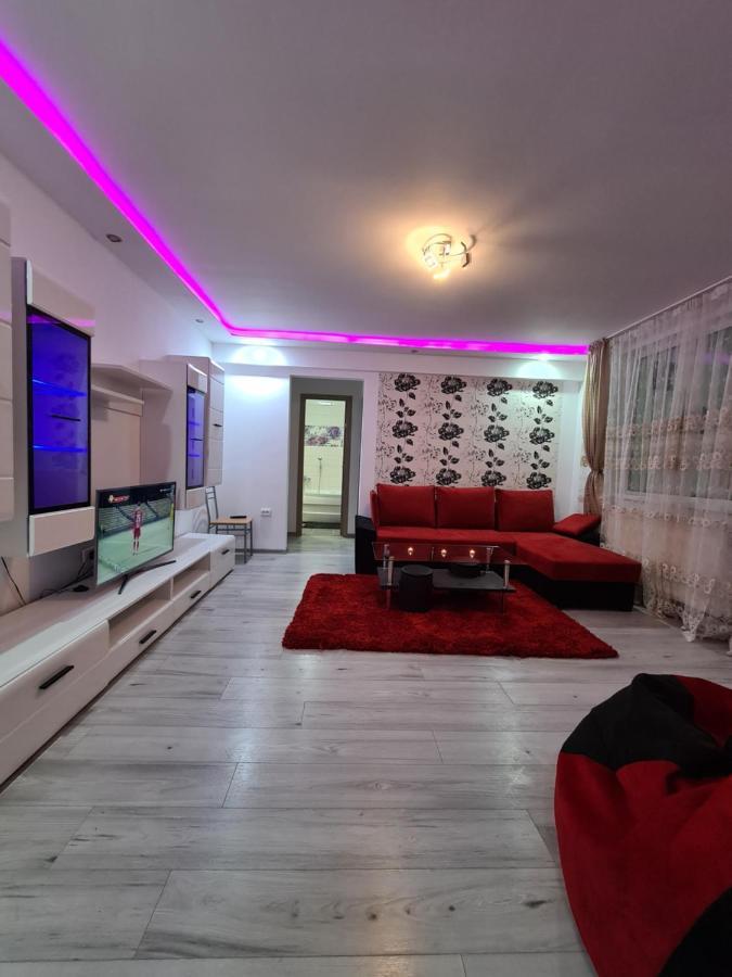 Ferienwohnung Apartament Ultra Central 1 Hunedoara Exterior foto