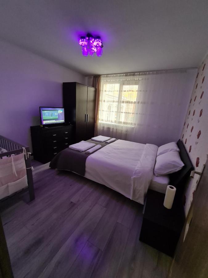 Ferienwohnung Apartament Ultra Central 1 Hunedoara Exterior foto