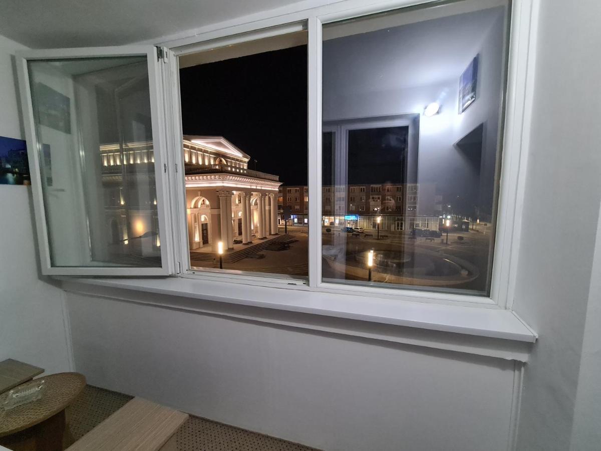 Ferienwohnung Apartament Ultra Central 1 Hunedoara Exterior foto
